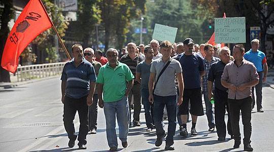 Штрајкот на вработените во Леарница во 2016
